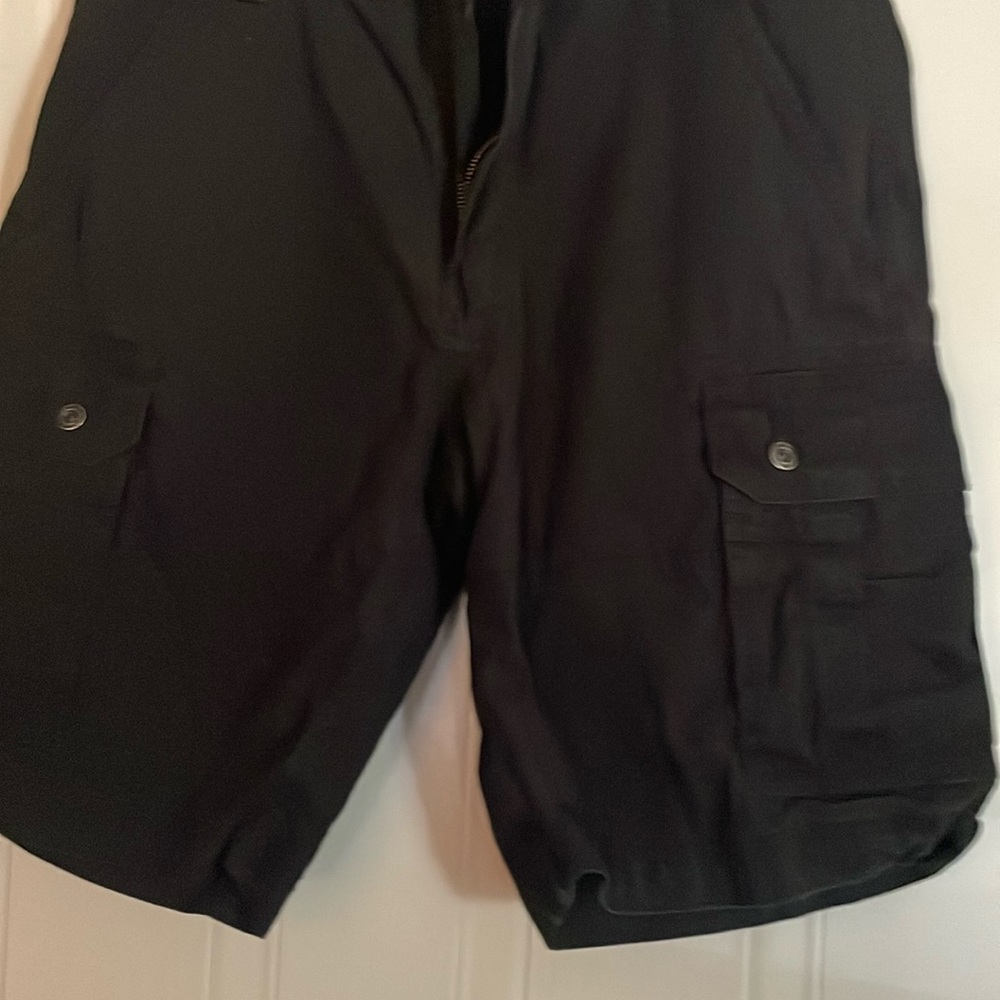 Men's cargo black shorts